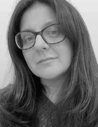Mrs Davina Capper